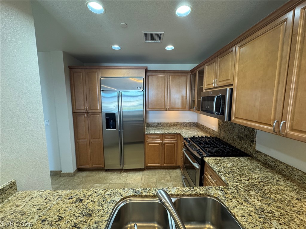 2240 Village Walk Drive 2206 — photo