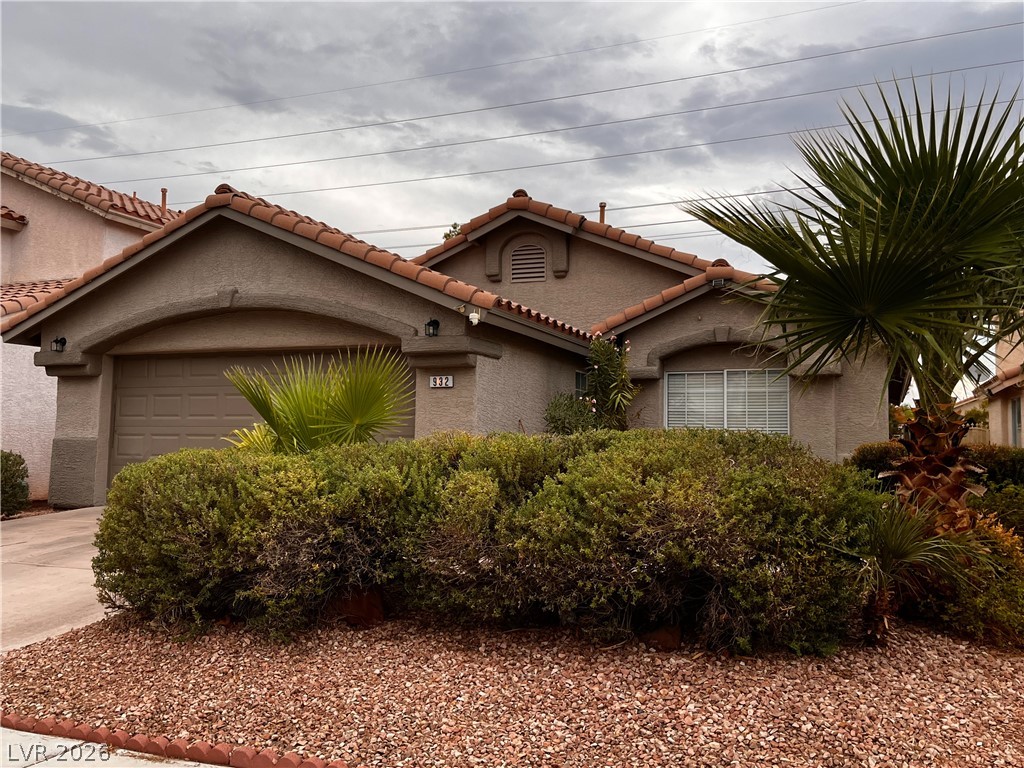 932 Rainbow Rock Street — photo