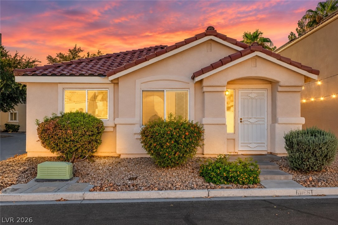 2433 Cliffwood Drive — photo