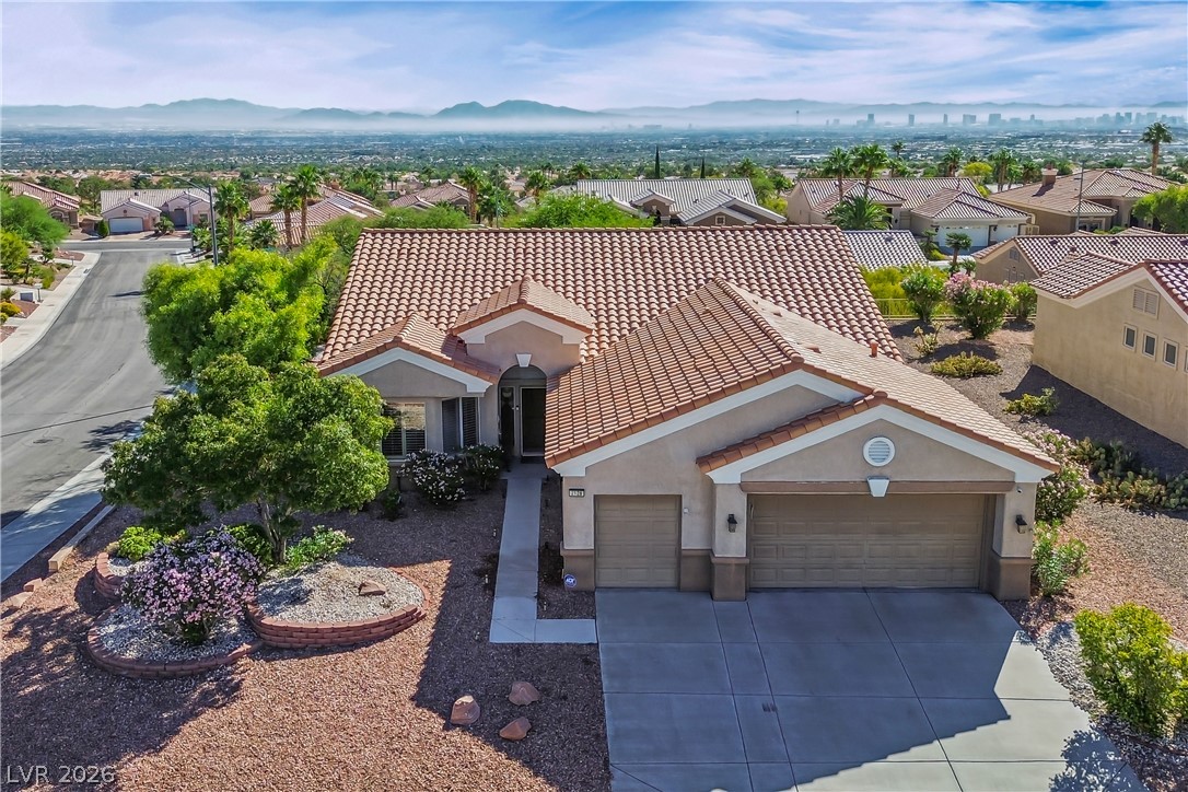 2128 Sun Cliffs Street — photo