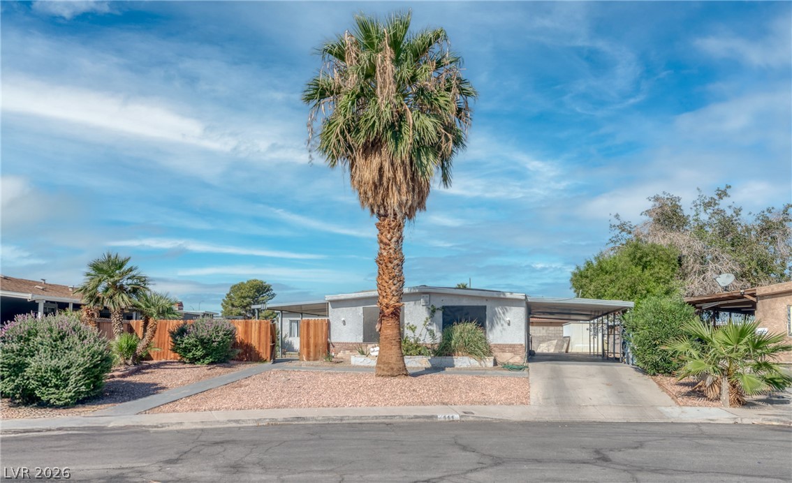111 Sir Arthur Drive — photo