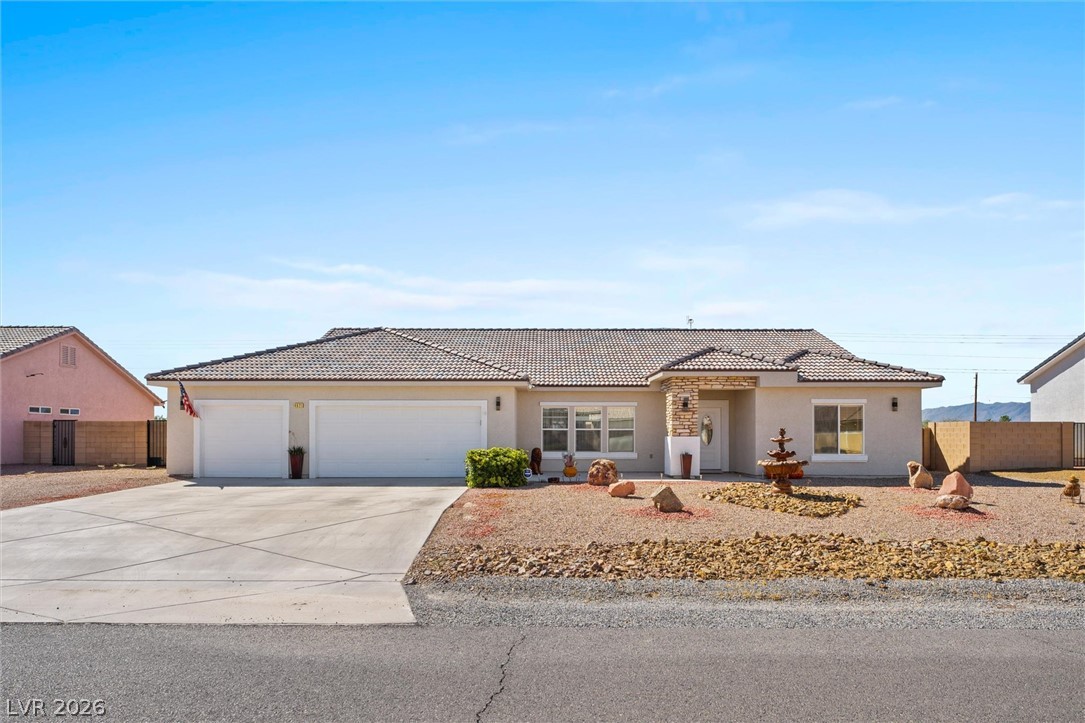 4621 Honey Locust Drive — photo