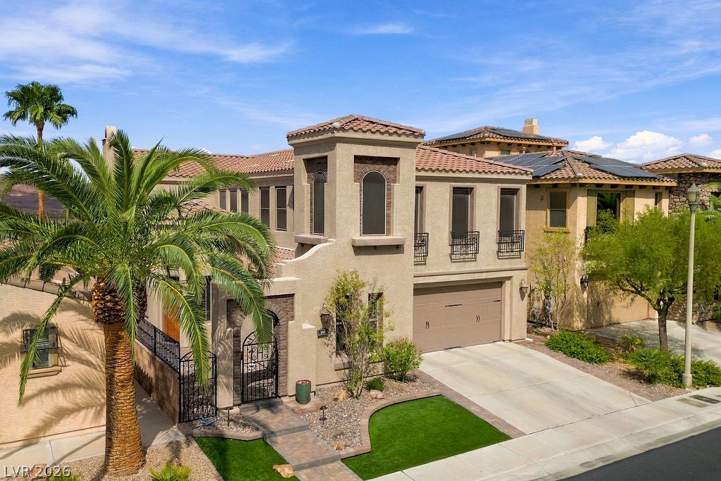 584 Via Colmo Avenue — photo