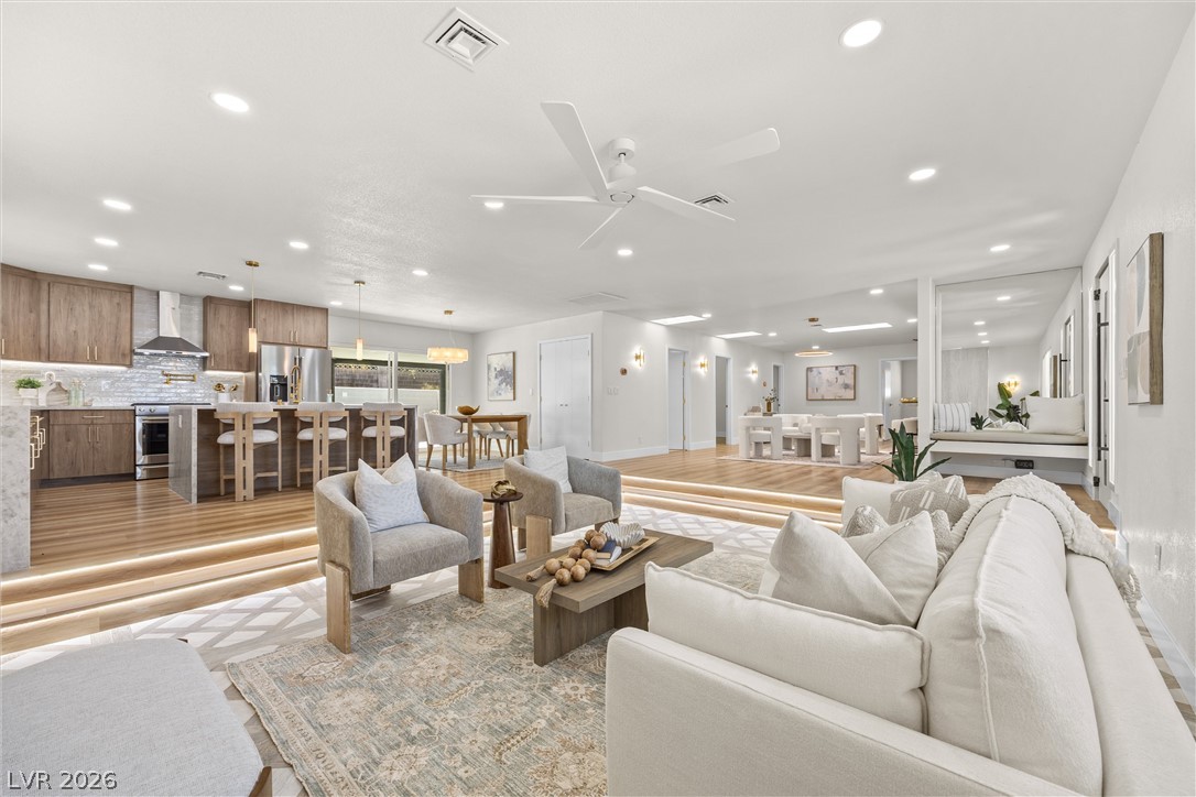 1242 Campbell Drive — photo
