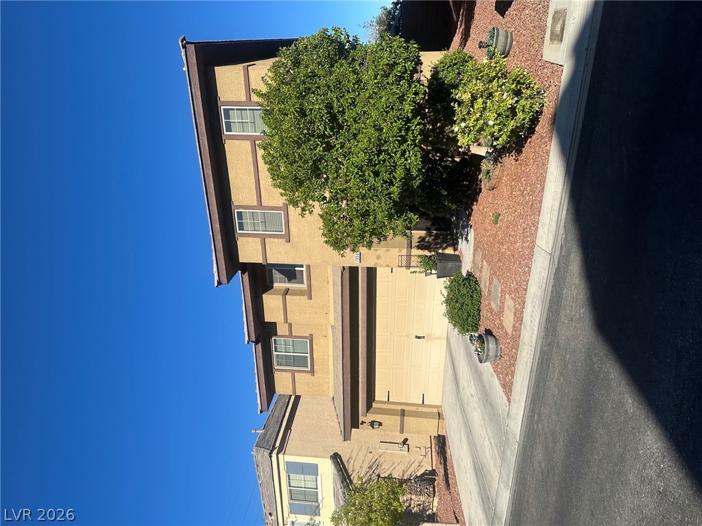 7950 Blue Lake Peak Street — photo