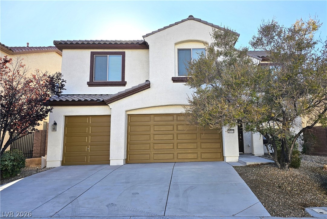 2553 Chateau Clermont Street — photo