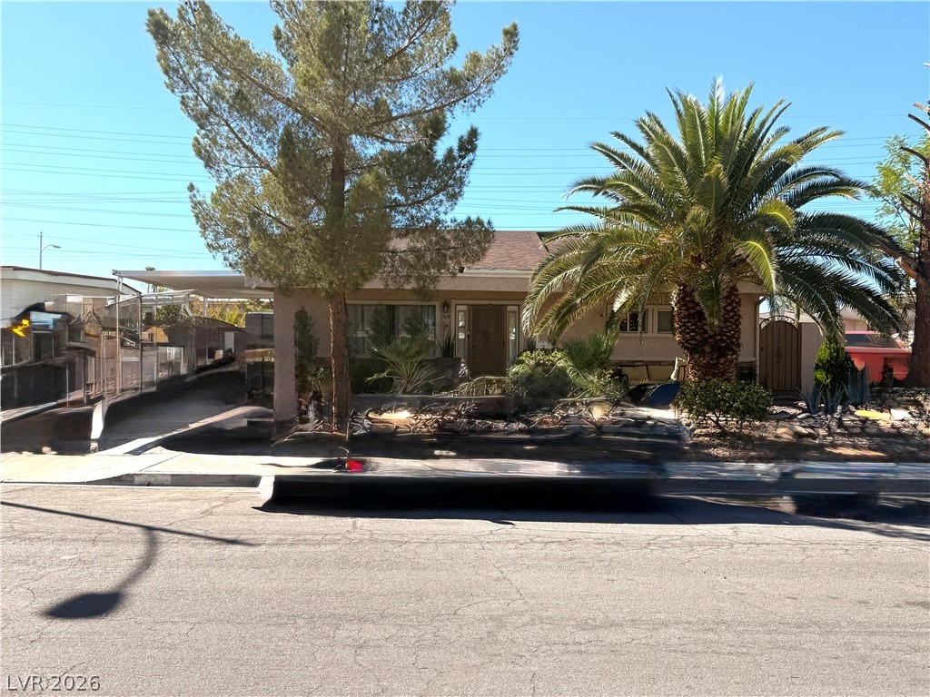 1109 Fay Boulevard — photo