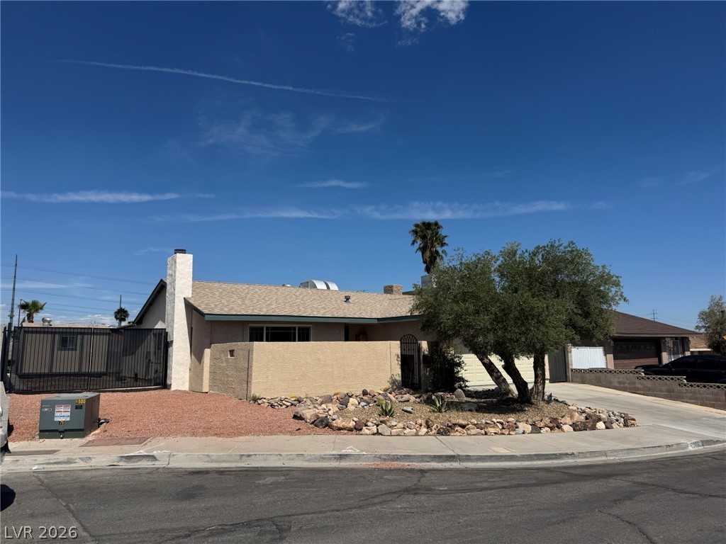 7066 Pinebrook Court — photo