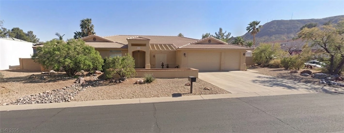 211 West Highland Drive — photo