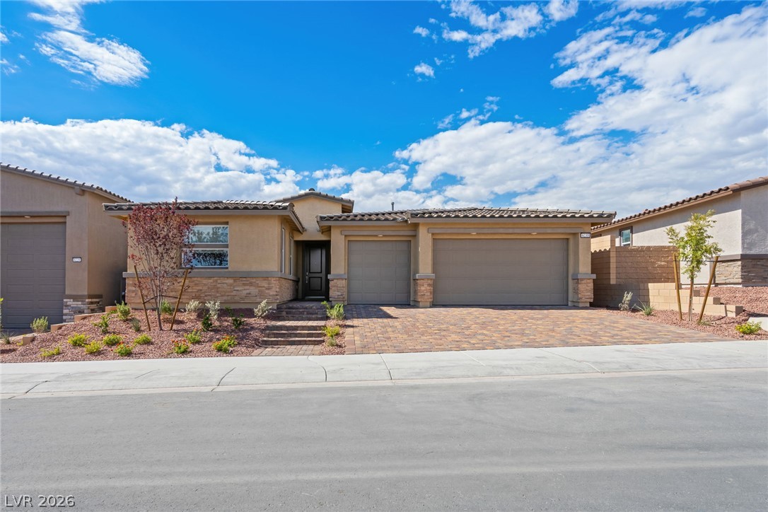 6235 Atlan Pointe Street — photo