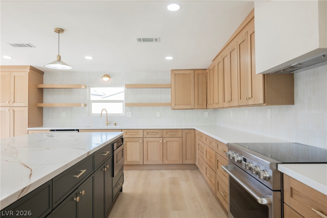 617 East Fairway Road — photo