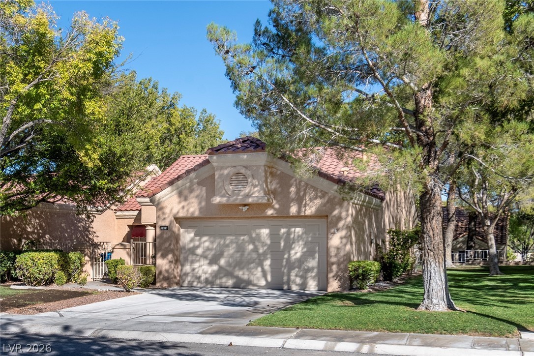 2924 Linkview Drive — photo