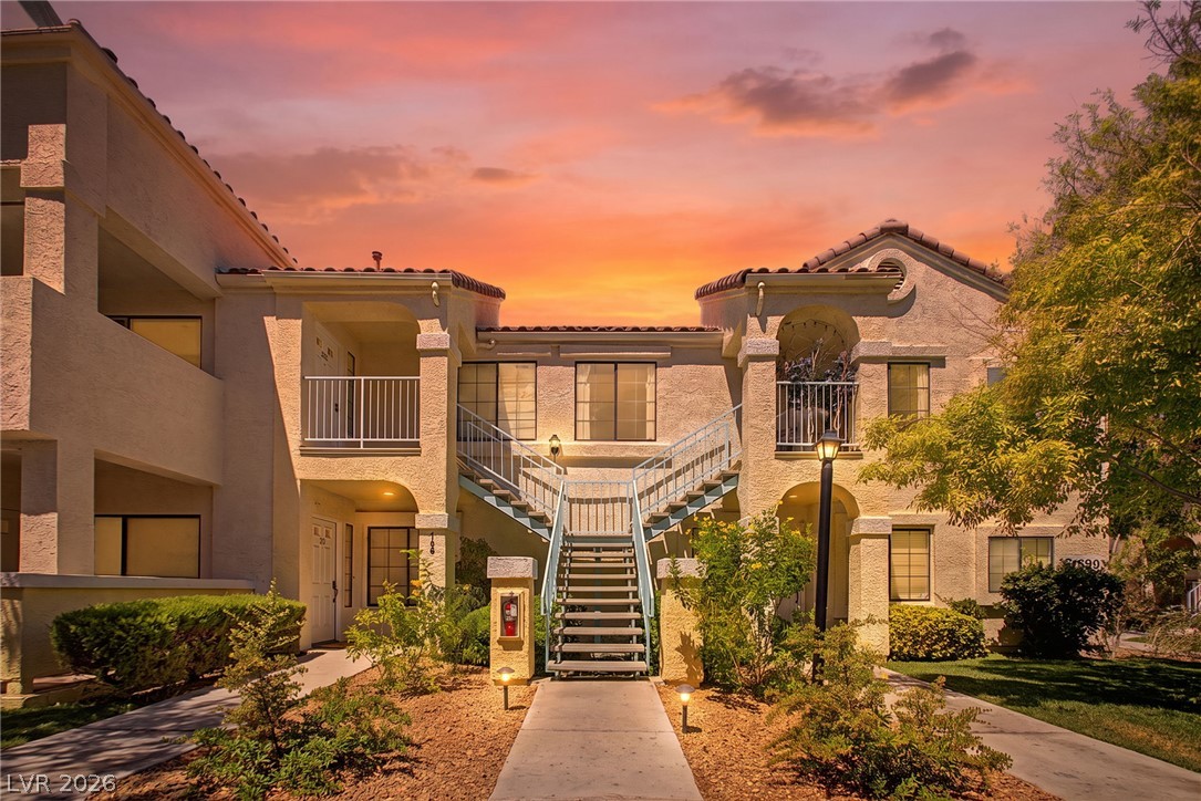 4889 South Torrey Pines Drive 201 — photo