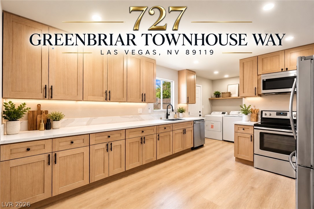 727 Greenbriar Townhouse Way — photo