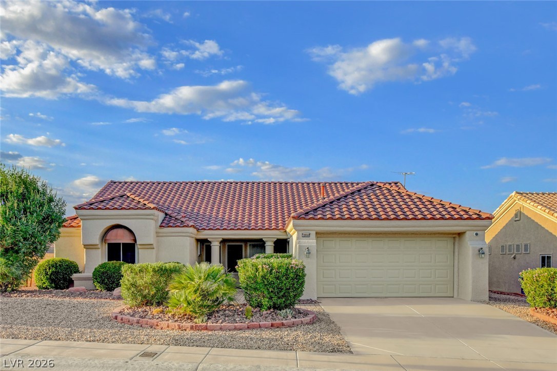 10044 Woodhouse Drive — photo