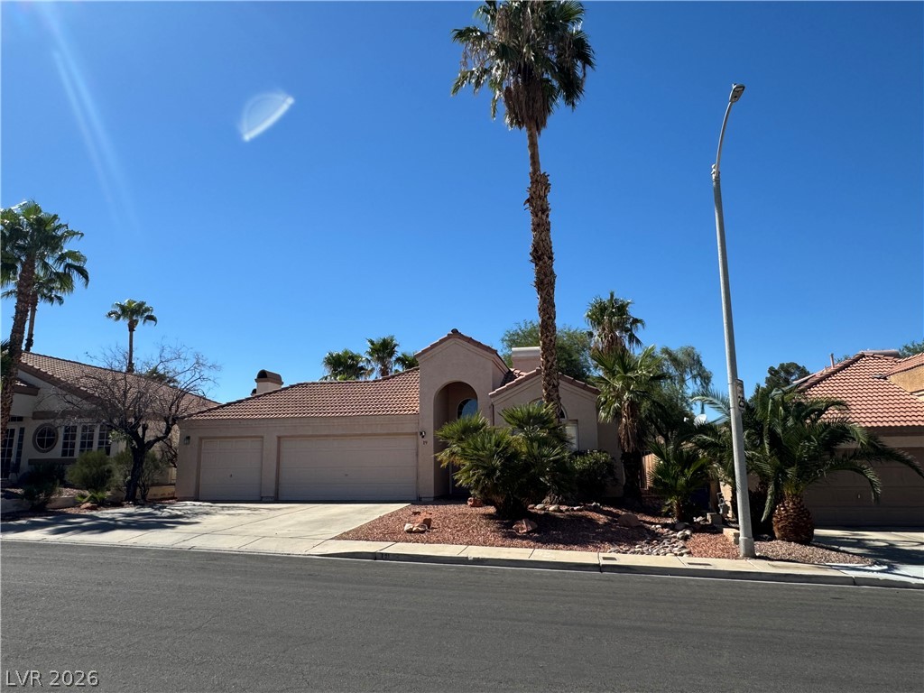 19 Sandwedge Drive — photo