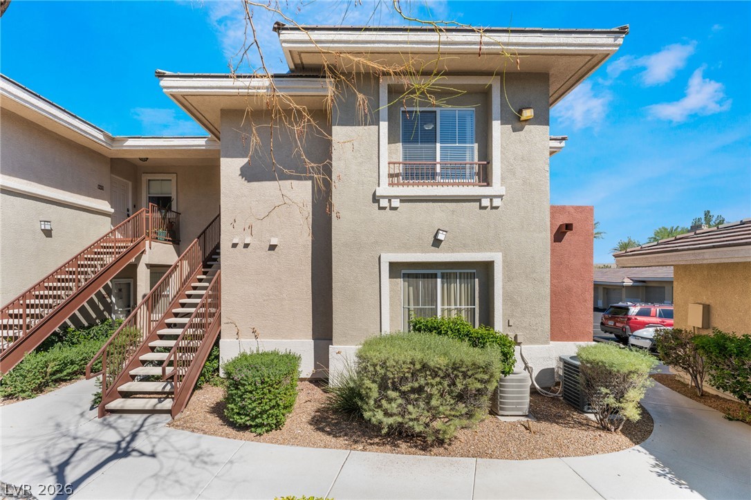 909 Domnus Lane Unit 203 — photo