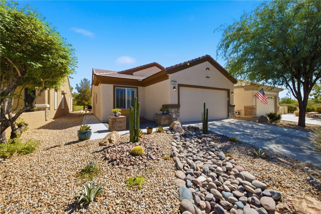 7340 Shelduck Street — photo