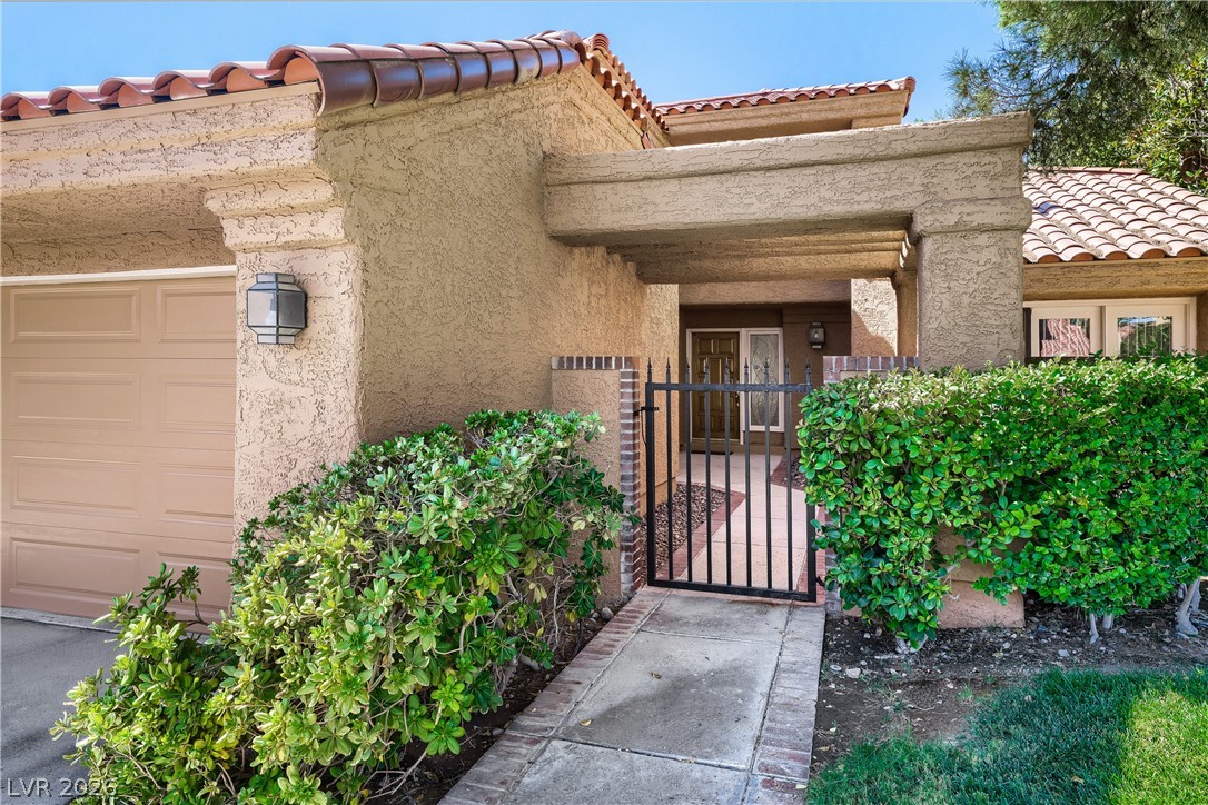 5105 Turnberry Lane — photo