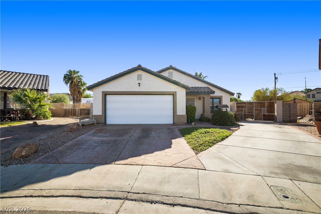 3611 Russian Olive Street — photo