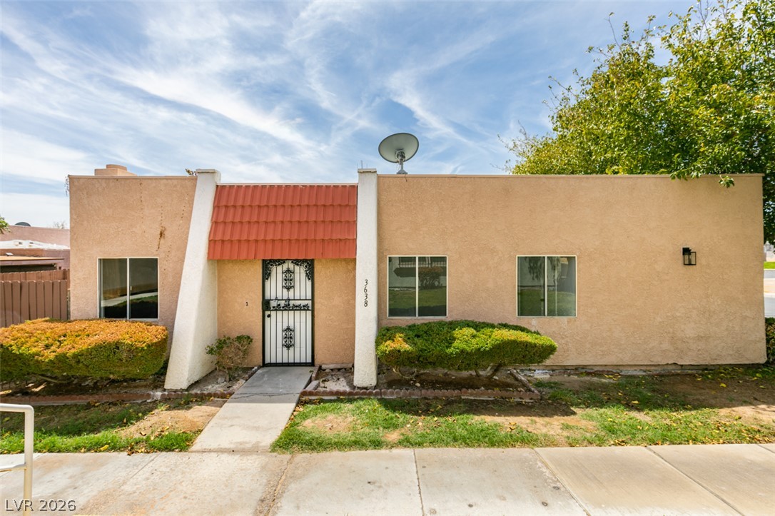 3638 Villa Knolls East Drive — photo