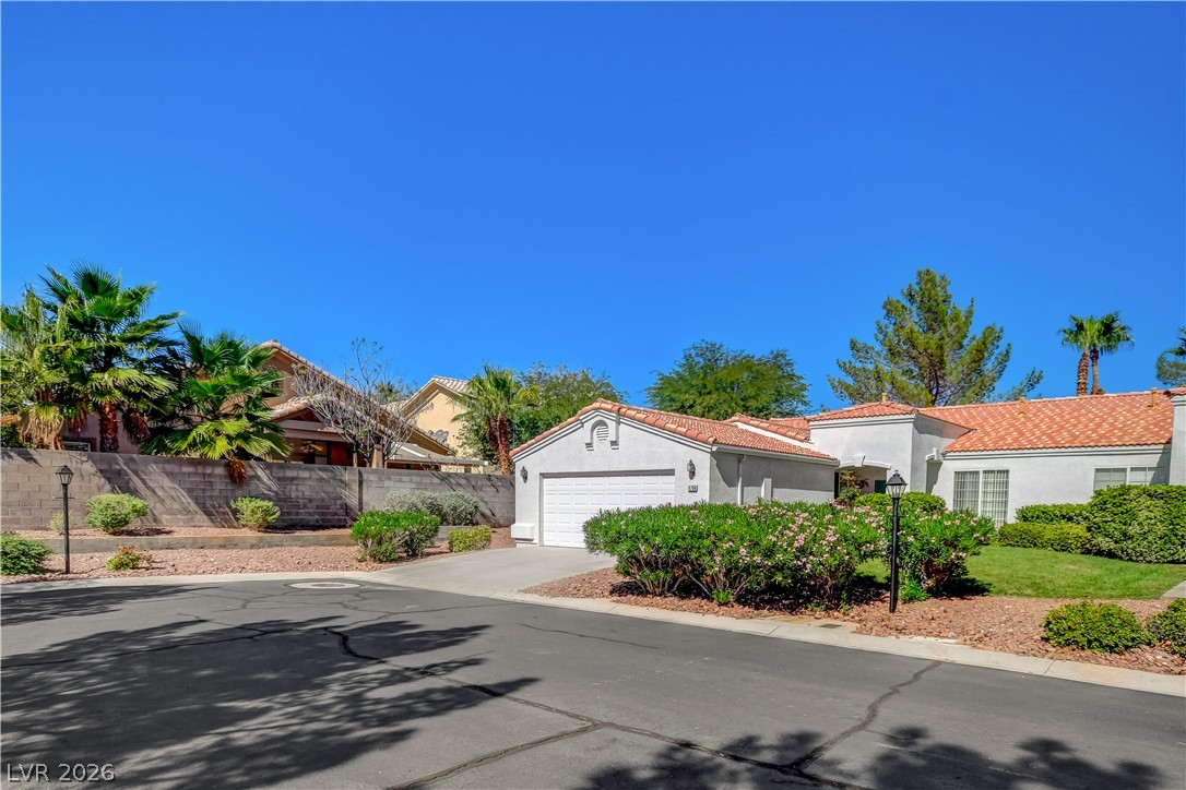 8798 Beacon Harbor Avenue — photo