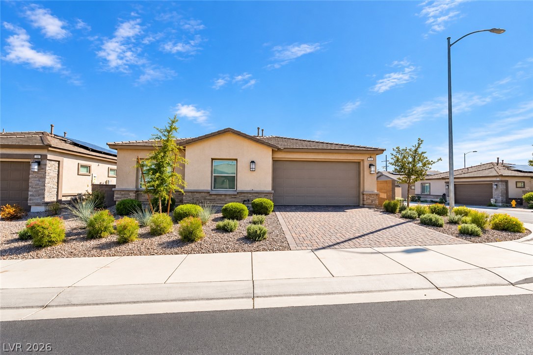 392 Aravalli Crest Street — photo