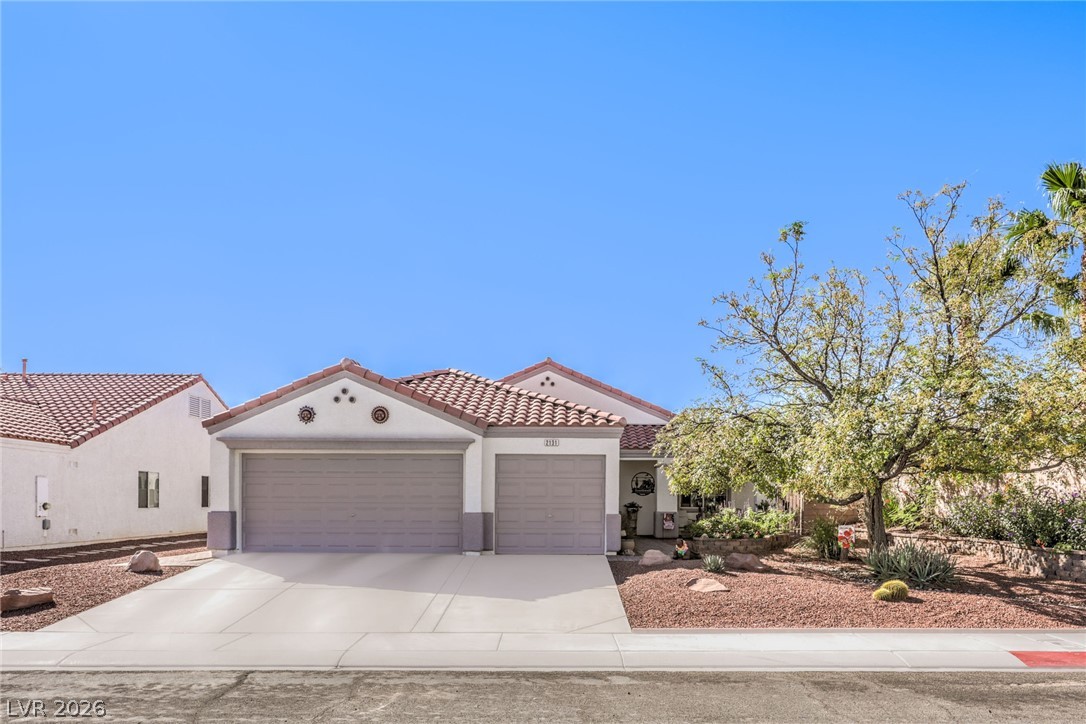 2131 Mountain Glow Avenue — photo