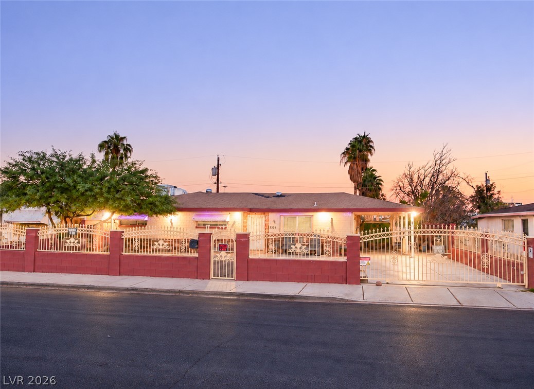 2221 Santa Rosa Drive — photo