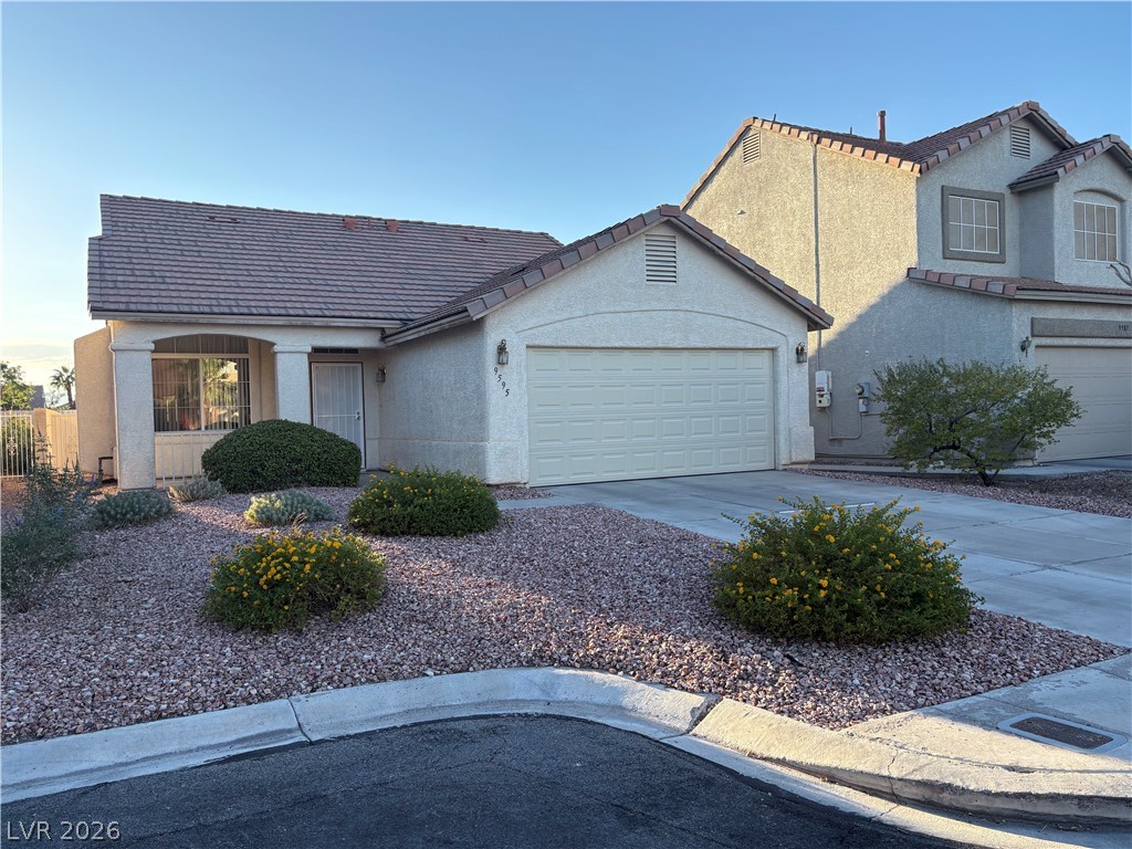 9595 Ruperts Court — photo