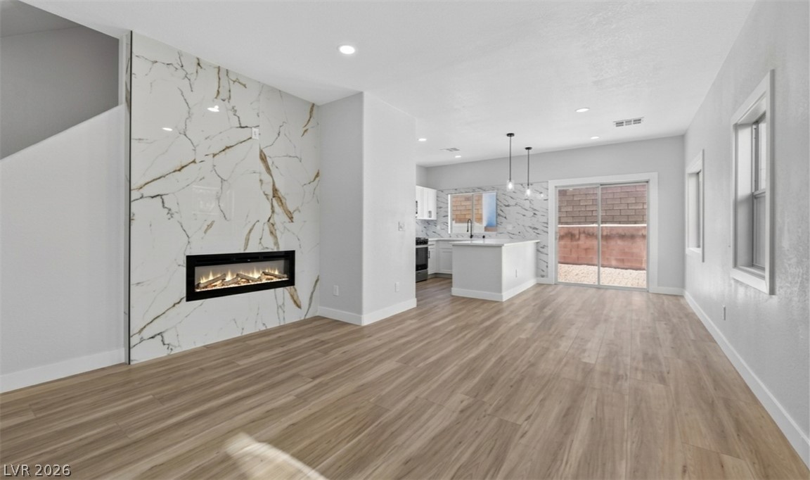 4627 Dealers Choice Way Unit 102 — photo