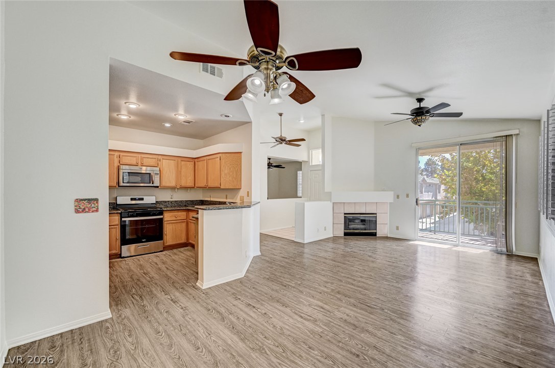 5155 West Tropicana Avenue Unit 2016 — photo