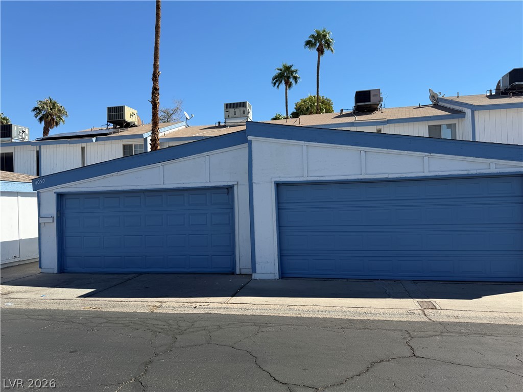 4056 Gold Coast Drive — photo