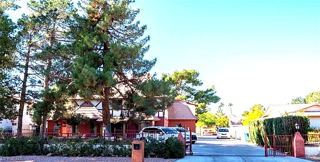 3265 Rosanna Street — photo