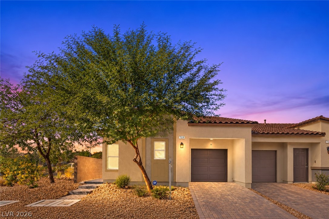 7513 Garnet Moon Street — photo