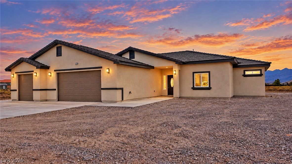 2641 West Carnation Way — photo