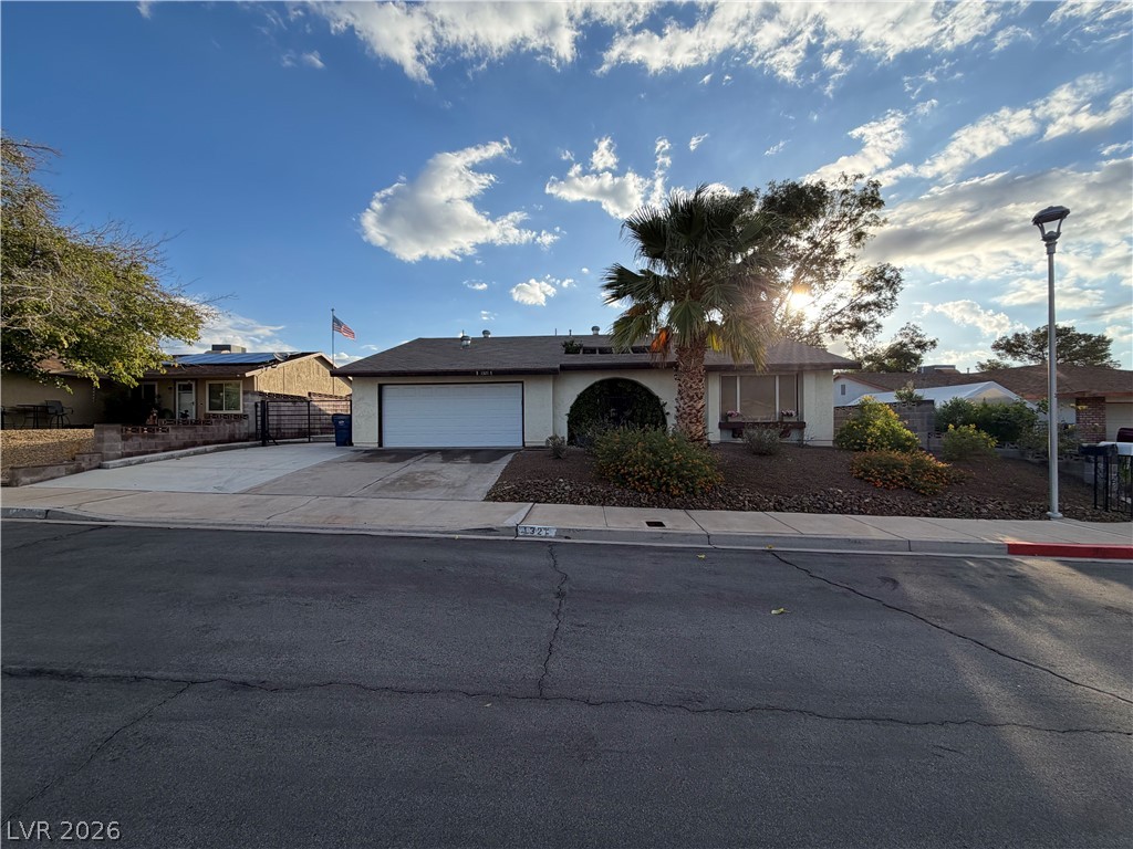 1321 Elsa Way — photo