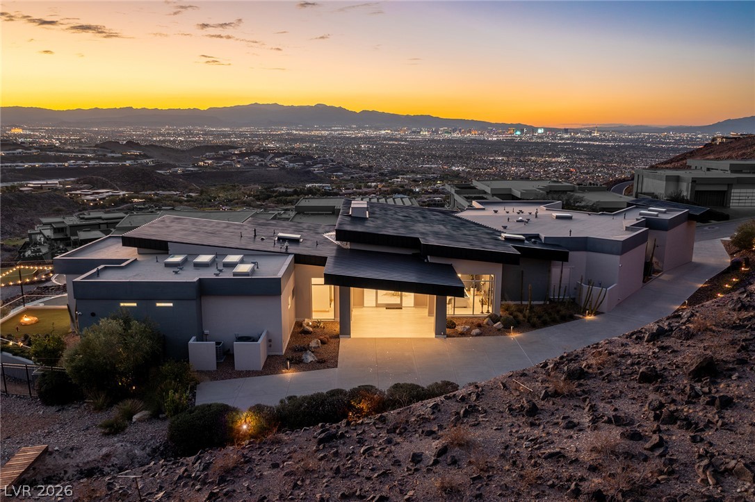 672 Overlook Rim Drive — photo