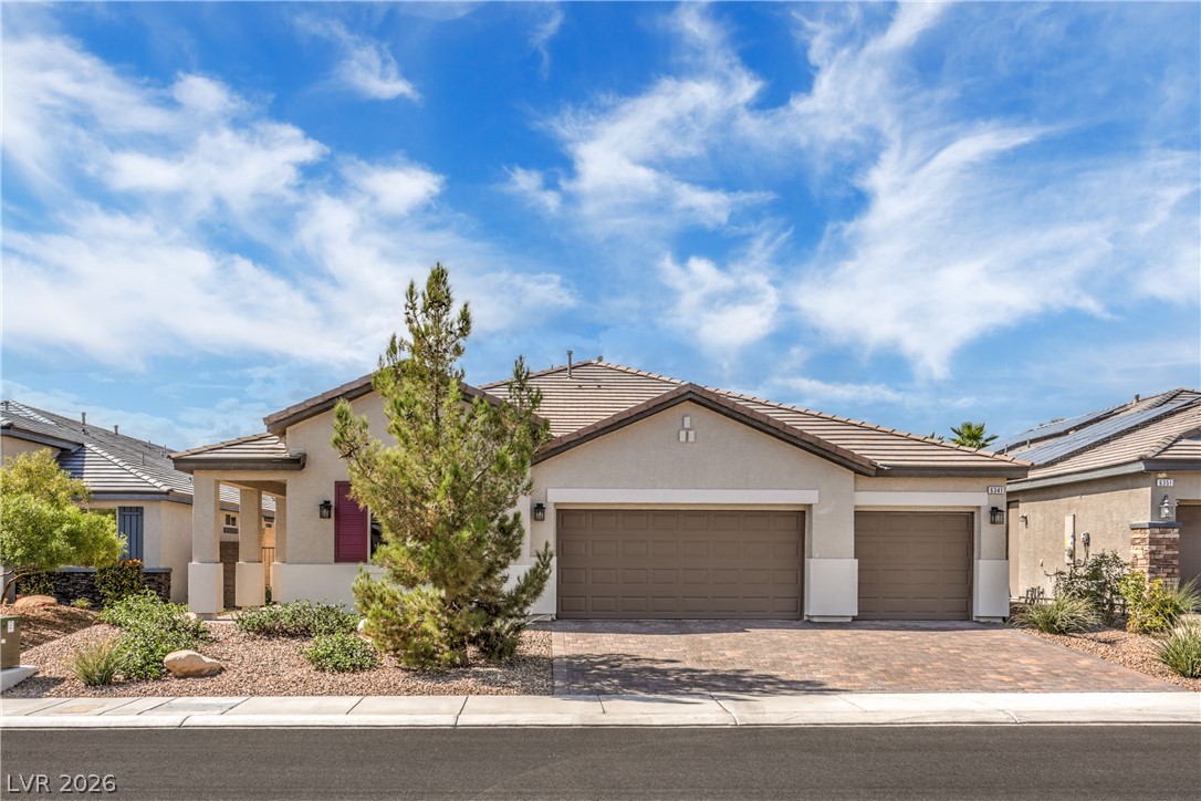 6341 Regina Ridge Street — photo