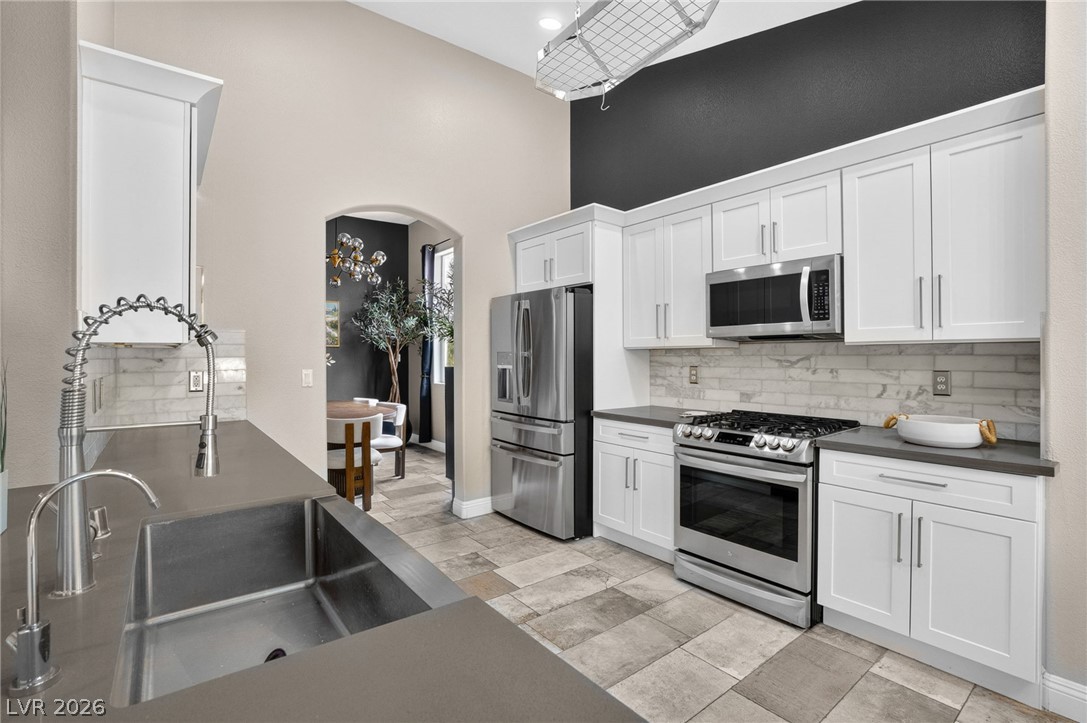 11212 Dell Cliffs Court — photo