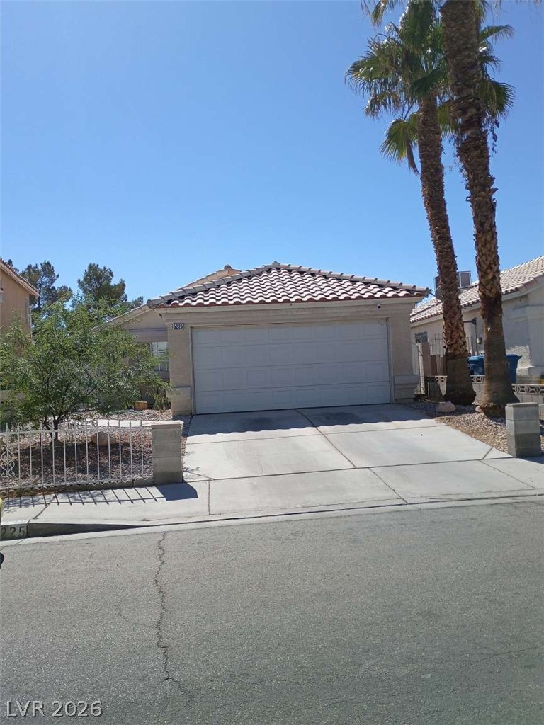 5225 Silverheart Avenue — photo