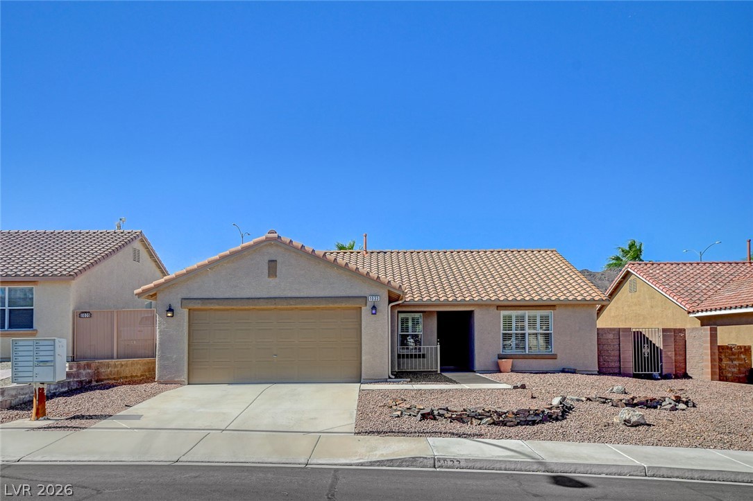 1033 Amber Gate Street — photo