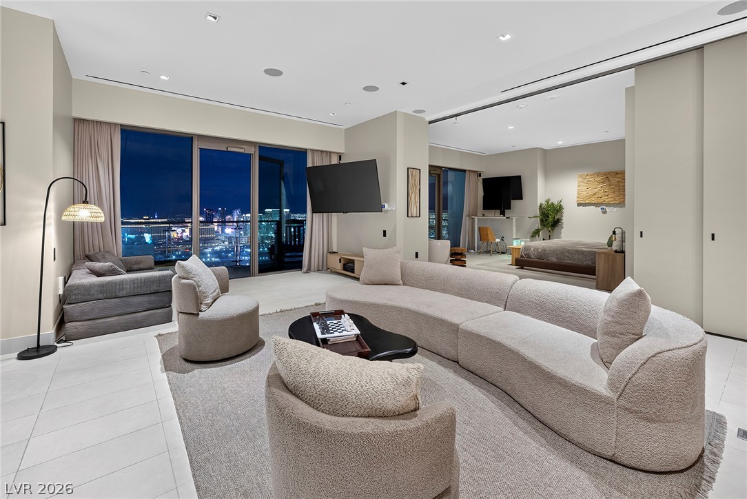 4381 West Flamingo Road Unit 58306 — photo