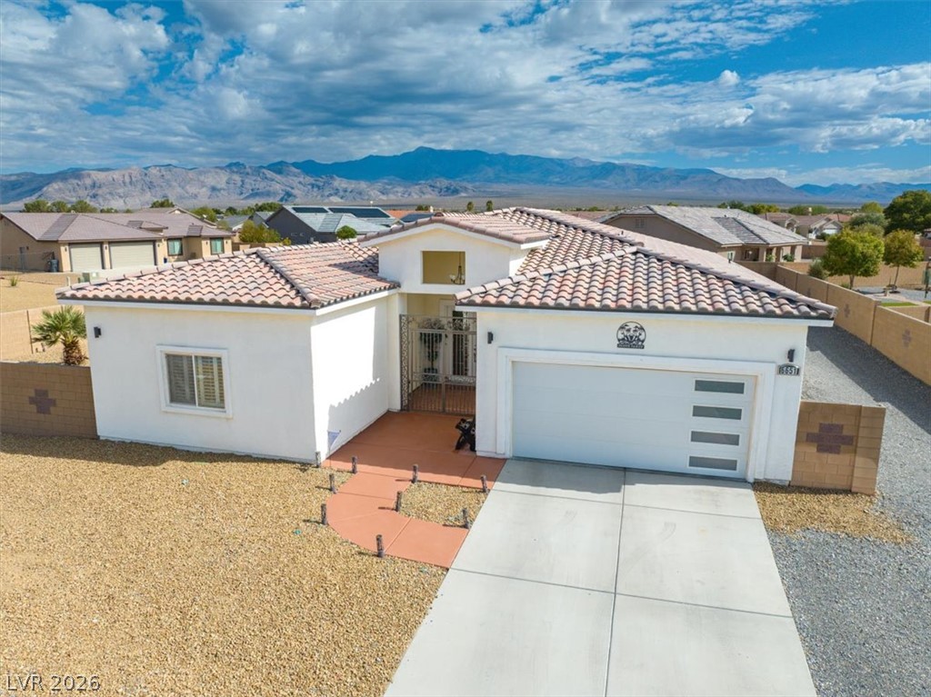 6651 Raintree Court — photo