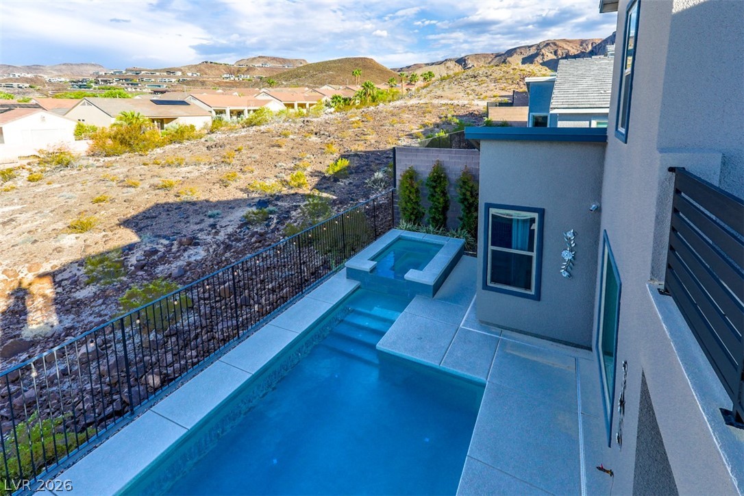 1992 Peaceful Mesa Court — photo