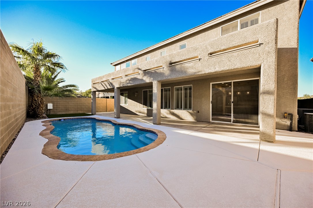 733 Blue Crystal Creek Road — photo