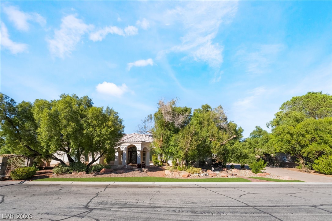 8190 Cassian Court — photo