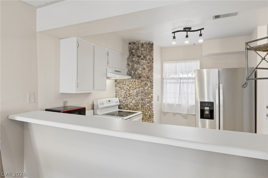 2060 Mesquite Lane Unit 303 — photo