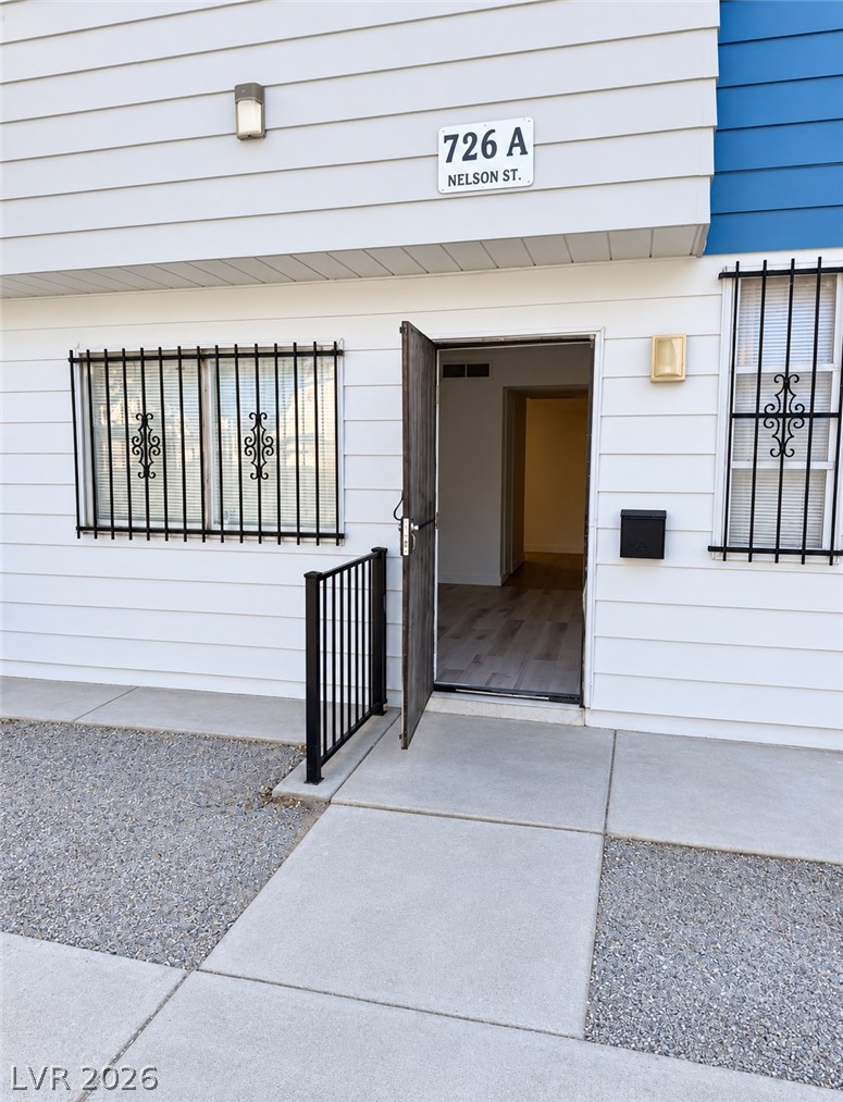 726 East Nelson Avenue Unit a — photo