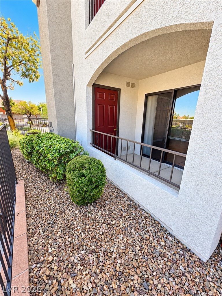 950 Seven Hills Drive Unit 811 — photo